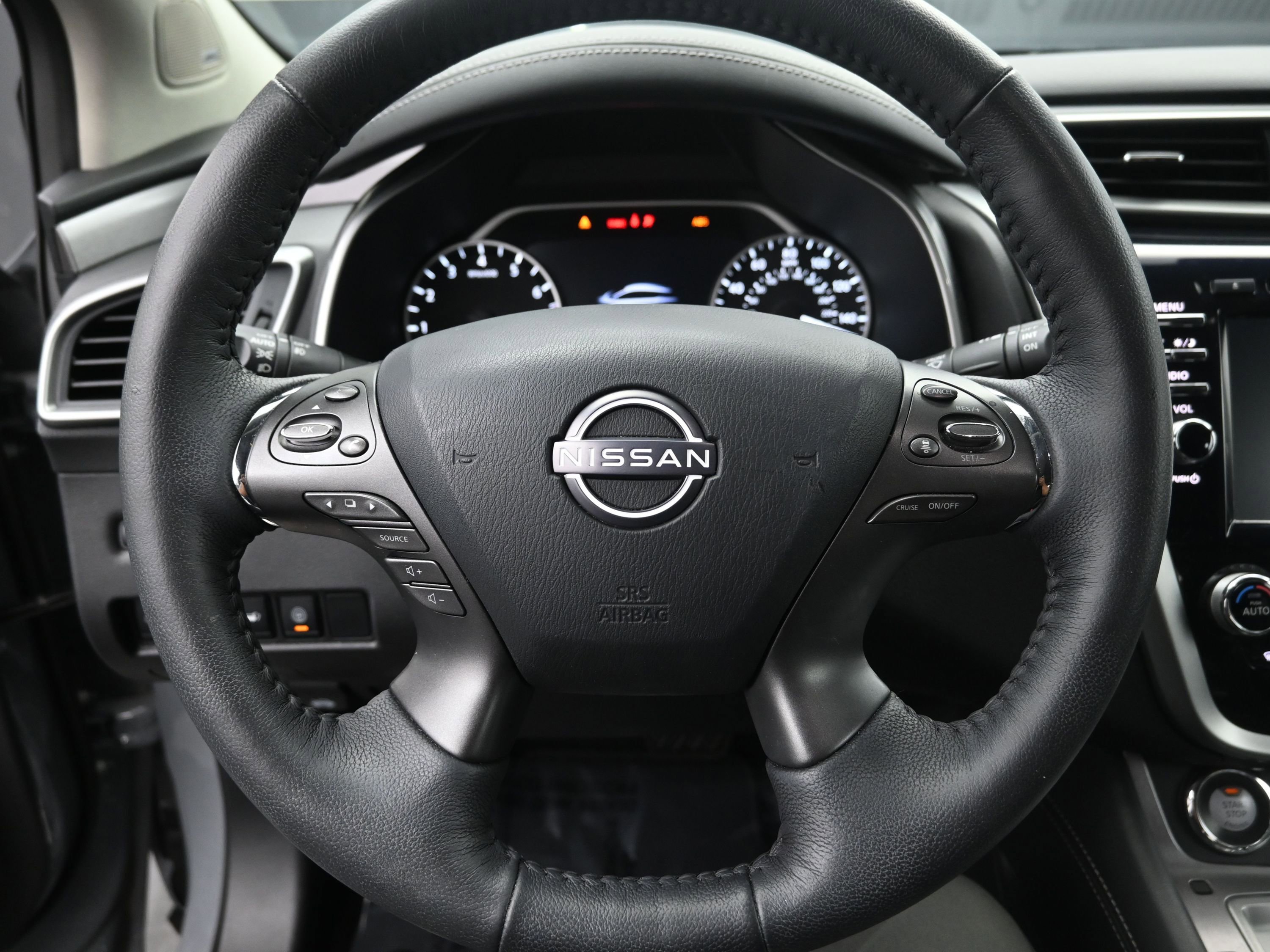 Used 2024 Nissan Murano SL image 13