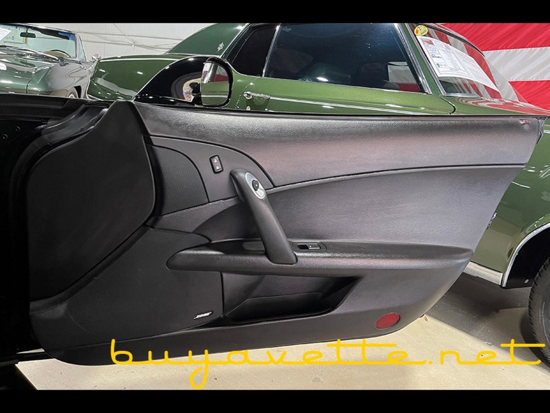 Used 2006 Chevrolet Corvette Coupe w/ Preferred Equipment Group image 23