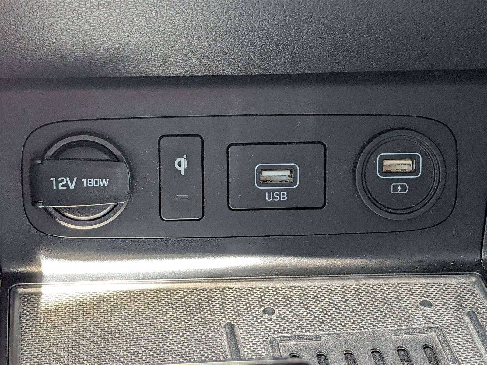 Used 2020 Hyundai Sonata SEL w/ Premium + Sunroof Package FWD image 14