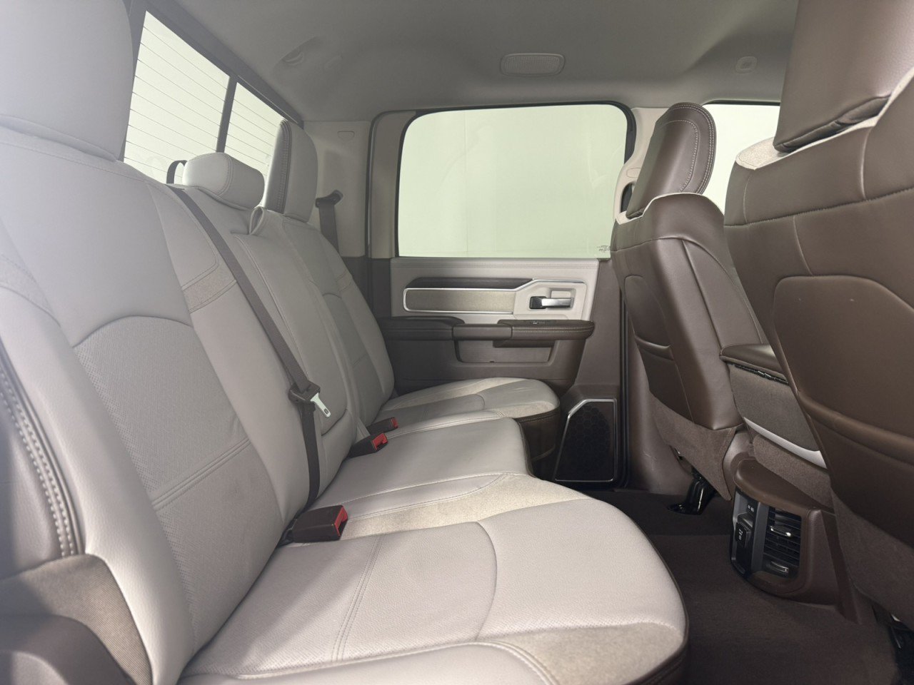 Used 2026 RAM 2500 Laramie AWD/4WD image 13