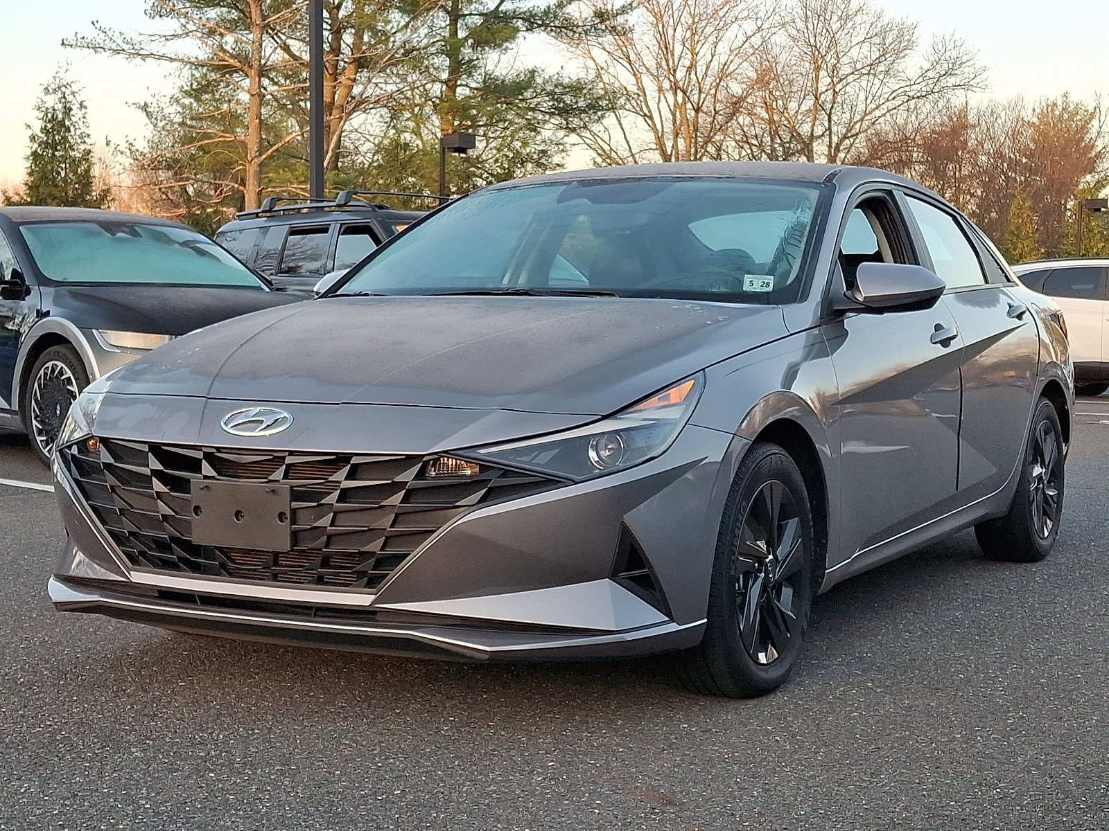 Used 2023 Hyundai Elantra SEL image 3