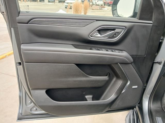 Certified 2022 GMC Yukon SLT w/ SLT Luxury Package image 11