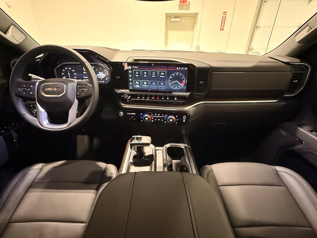 Used 2026 GMC Sierra 1500 SLT AWD/4WD image 29