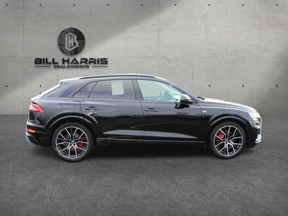 Used 2022 Audi Q8 Prestige AWD/4WD image 5