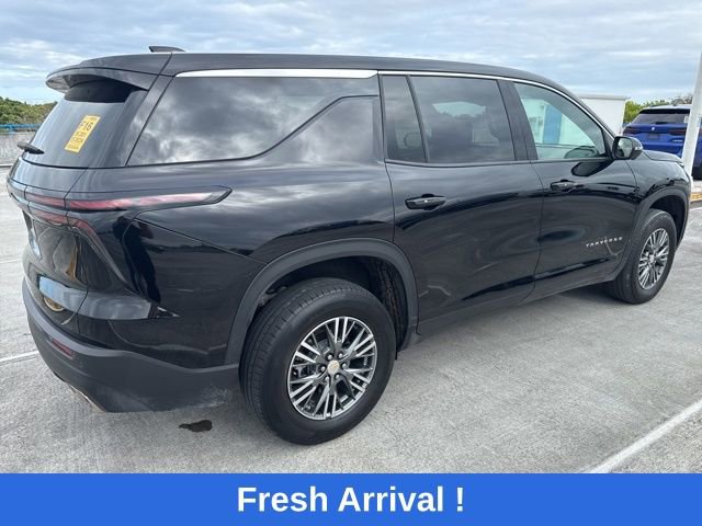 Used 2024 Chevrolet Traverse LS FWD image 13