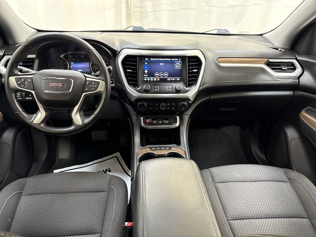 Used 2022 GMC Acadia SLE image 15