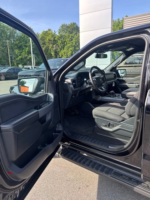 Used 2026 Ford F150 XLT w/ Equipment Group 302A MID AWD/4WD image 13