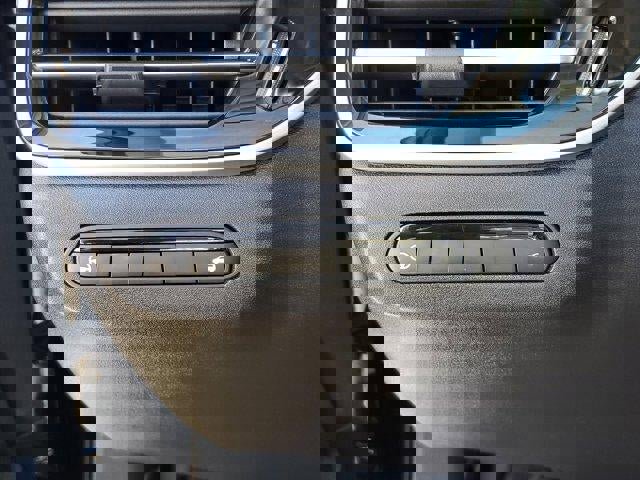 Used 2025 INFINITI QX60 Luxe image 29