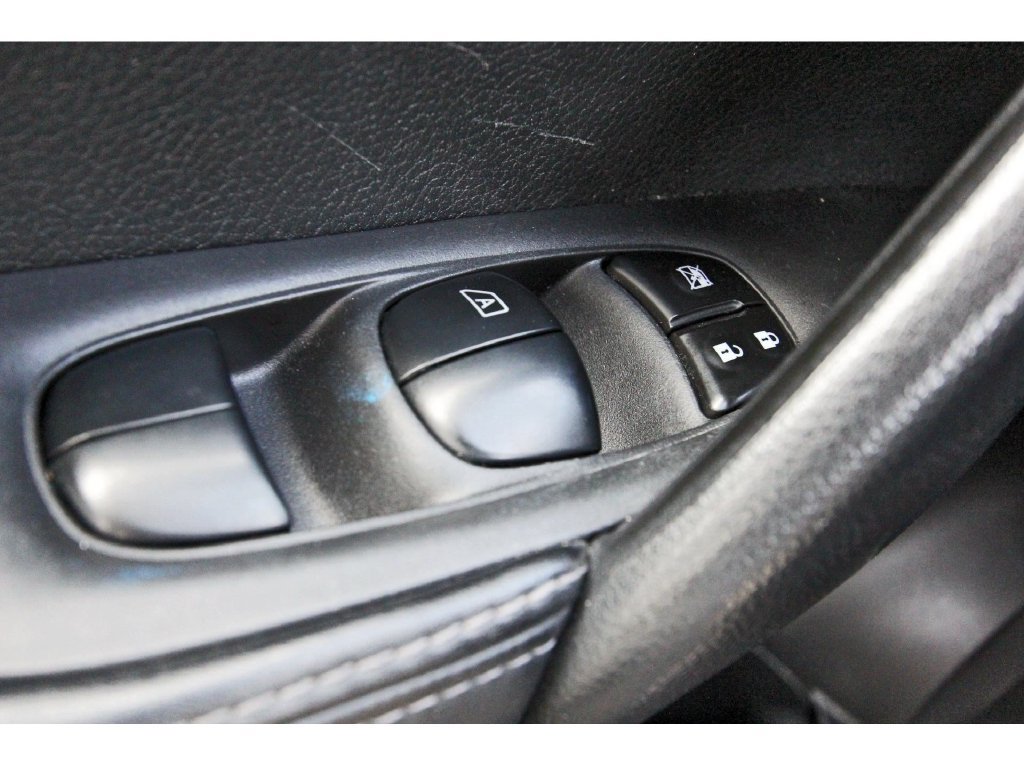 Used 2021 Nissan Rogue Sport S FWD image 22