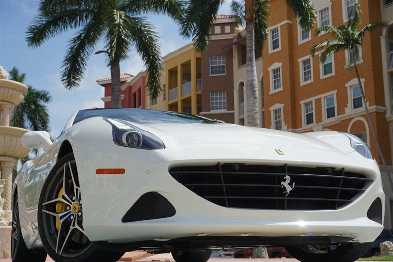 Used 2017 Ferrari California T RWD image 50