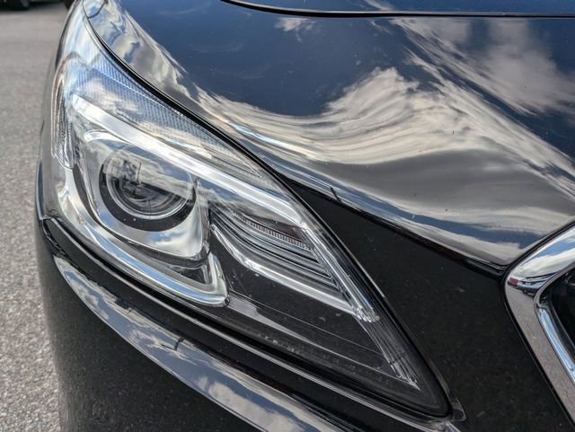 Used 2019 Buick LaCrosse Essence w/ Sun and Shade Package image 10