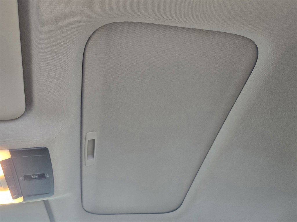 Used 2024 Nissan Sentra SV w/ SV Premium Package image 22