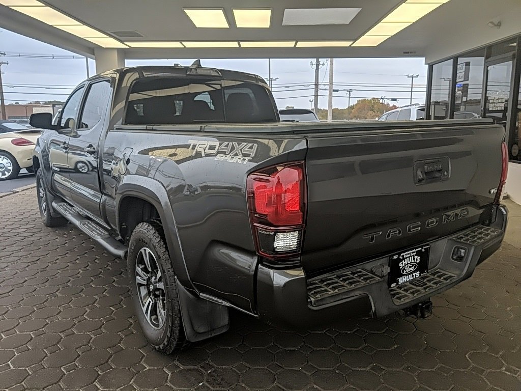 Used 2018 Toyota Tacoma TRD Off-Road image 7