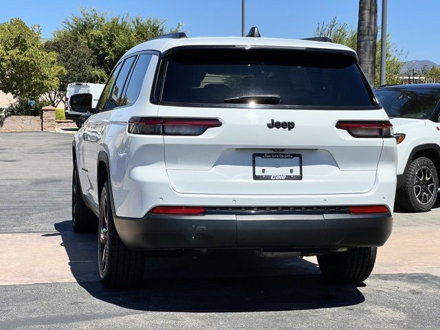 Used 2023 Jeep Grand Cherokee L Laredo image 20