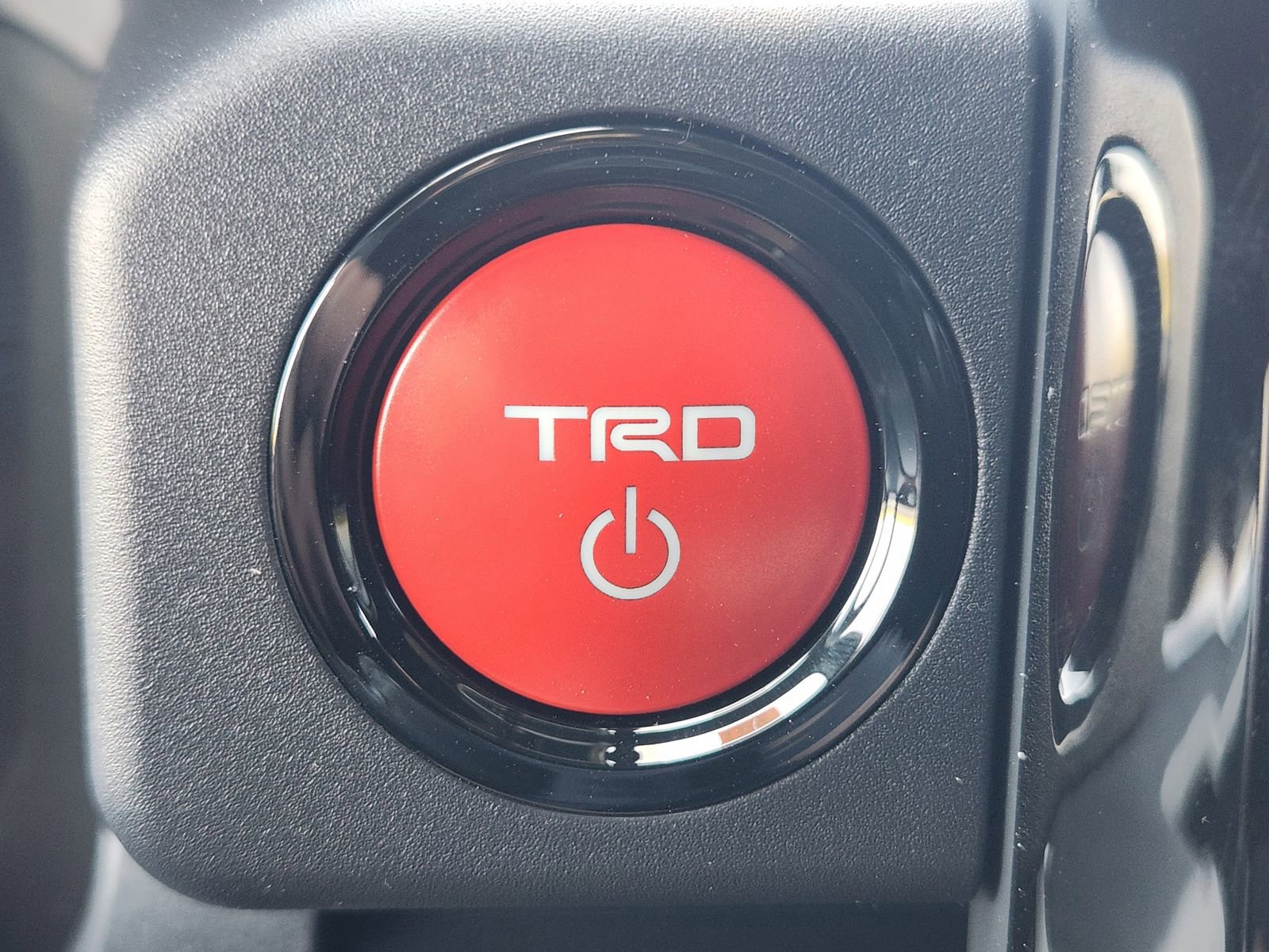 New 2026 Toyota 4Runner TRD Off-Road Premium w/ Tow Technology Package AWD/4WD image 20