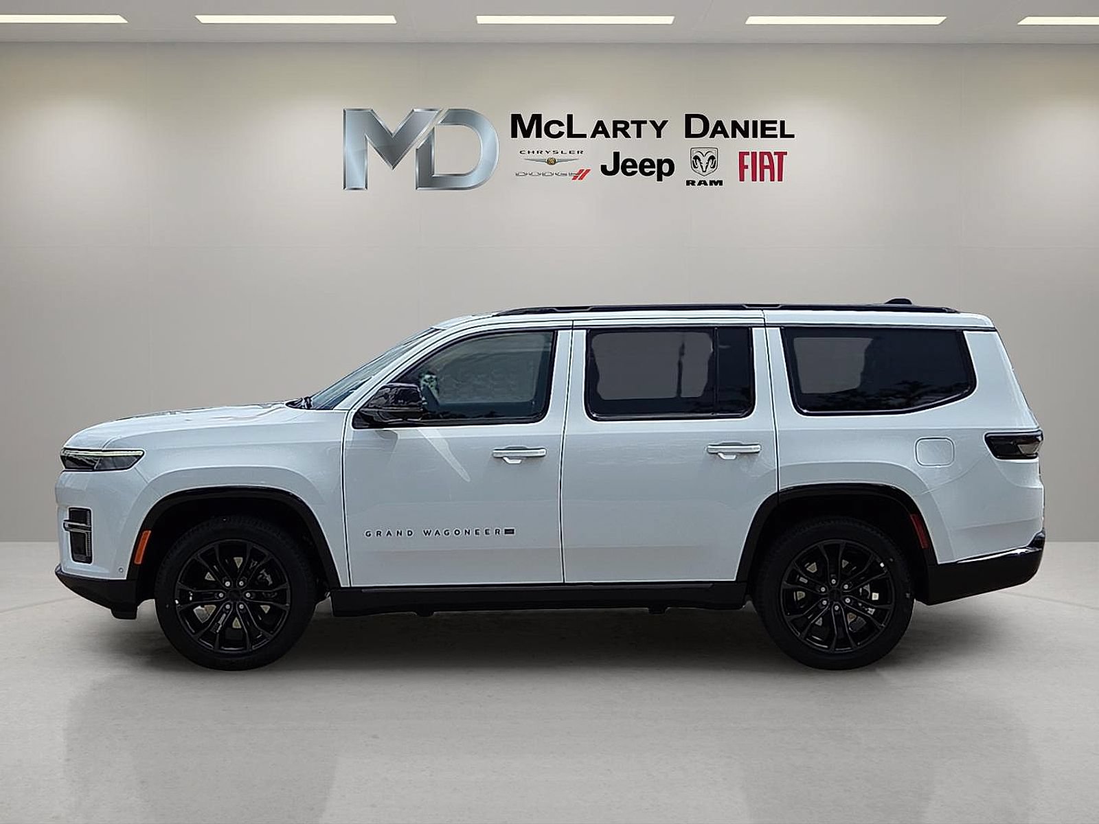 New 2026 Jeep Grand Wagoneer Summit w/ Premium Group III AWD/4WD video 3