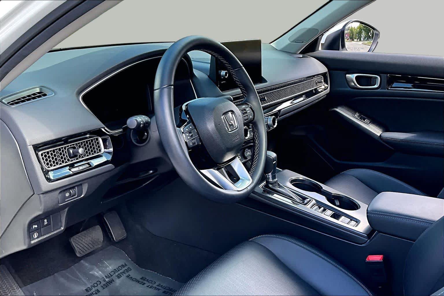 Used 2024 Honda Civic Touring image 17