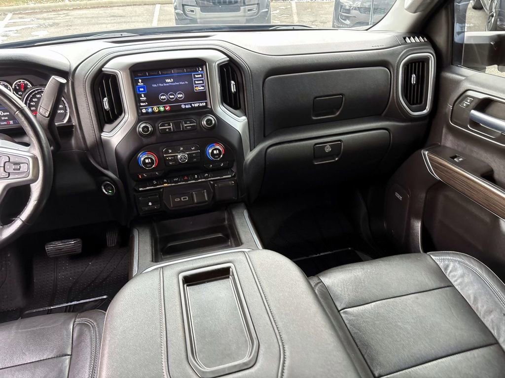 Used 2020 Chevrolet Silverado 1500 LT Trail Boss image 32