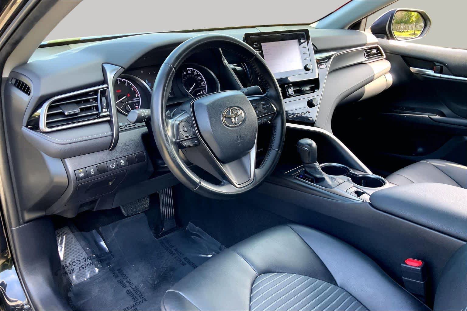 Used 2021 Toyota Camry SE AWD/4WD image 18