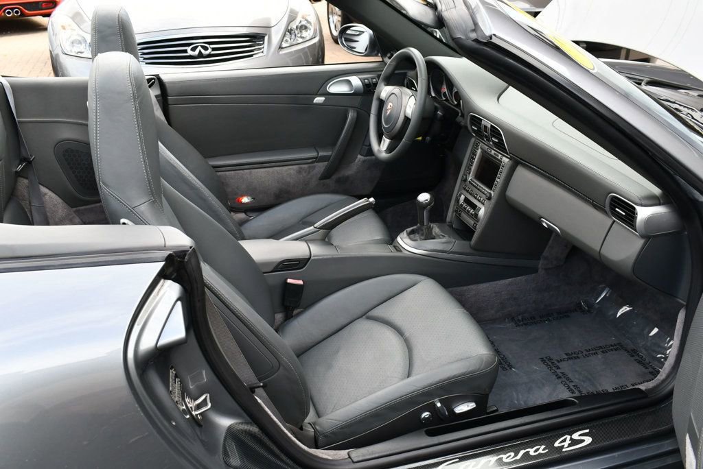 Used 2006 Porsche 911 Carrera 4S image 61