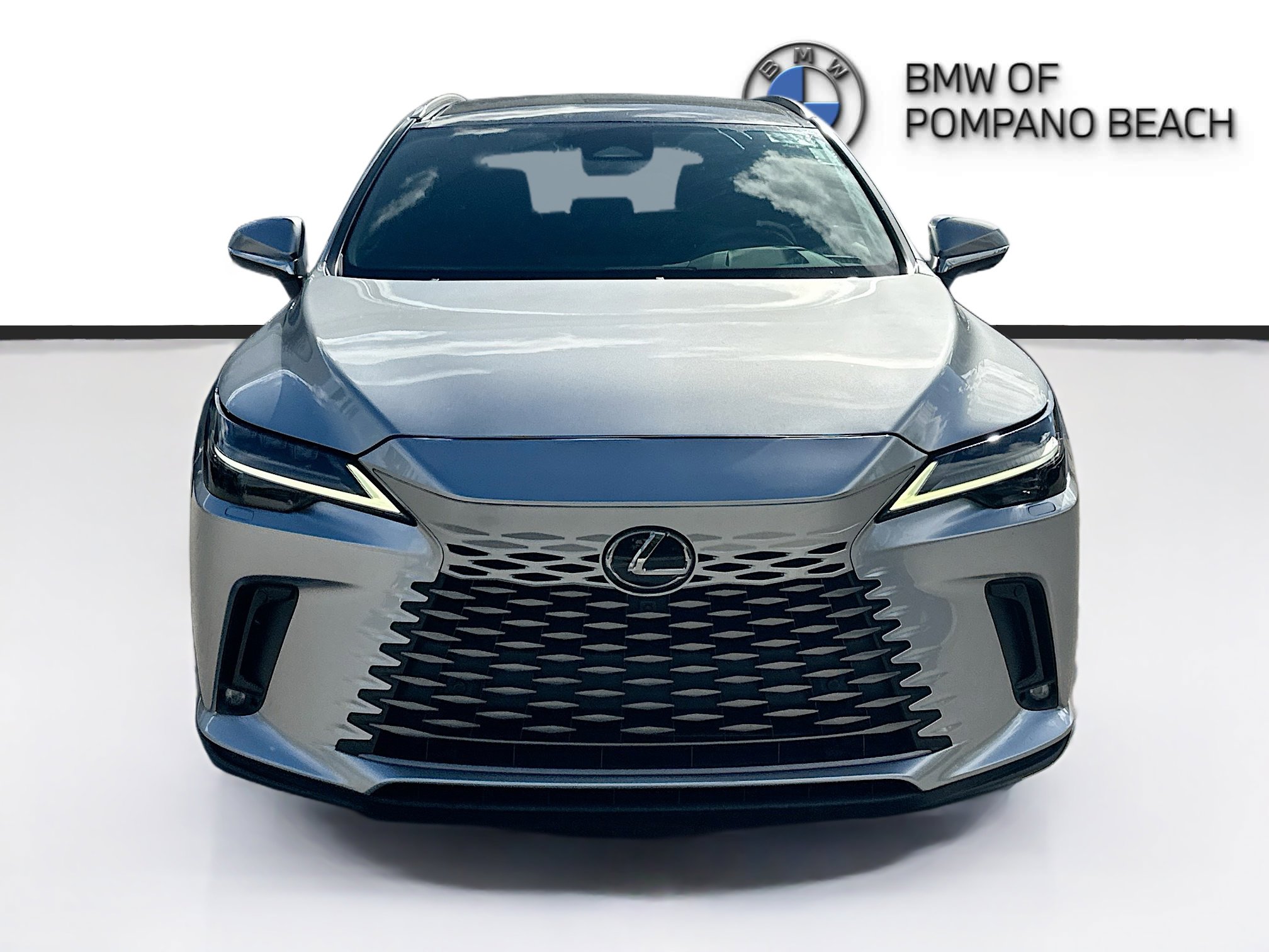 Used 2024 Lexus RX 350 w/ Luxury Package image 2