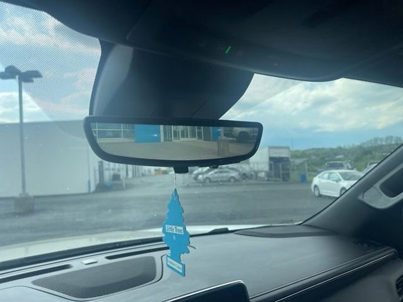 Used 2024 Chevrolet Suburban Premier AWD/4WD image 21