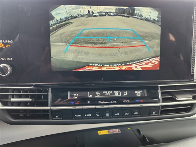 Certified 2025 Toyota Sienna XLE image 17