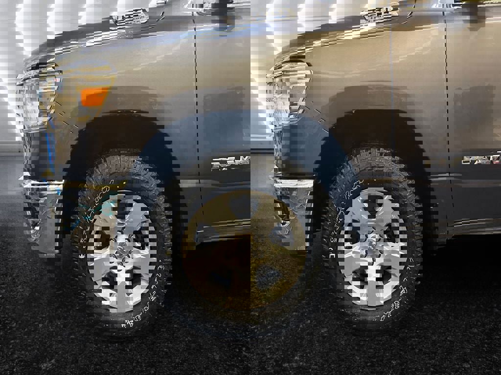 Used 2022 RAM 1500 Big Horn image 15