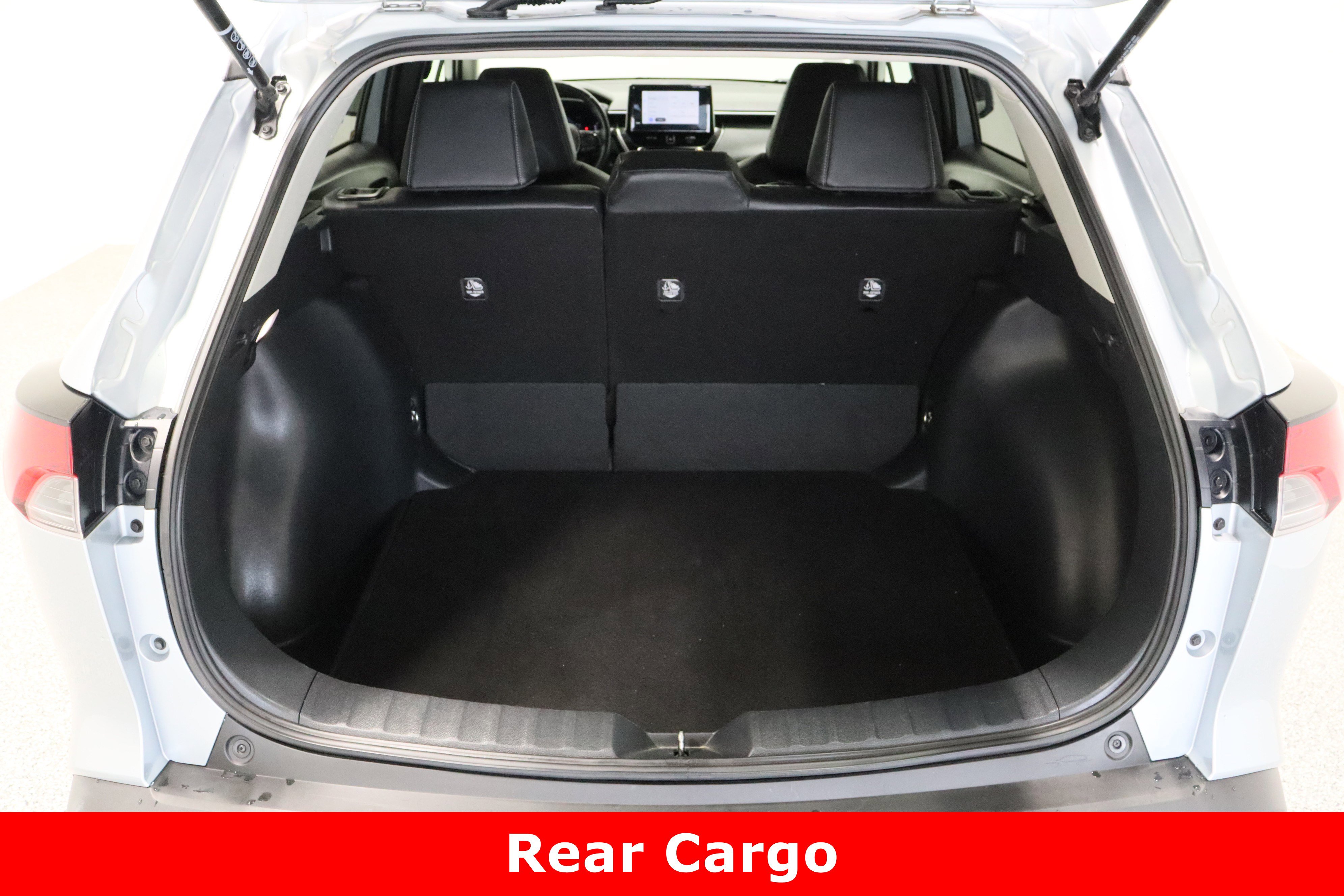 Certified 2024 Toyota Corolla Cross XLE image 33