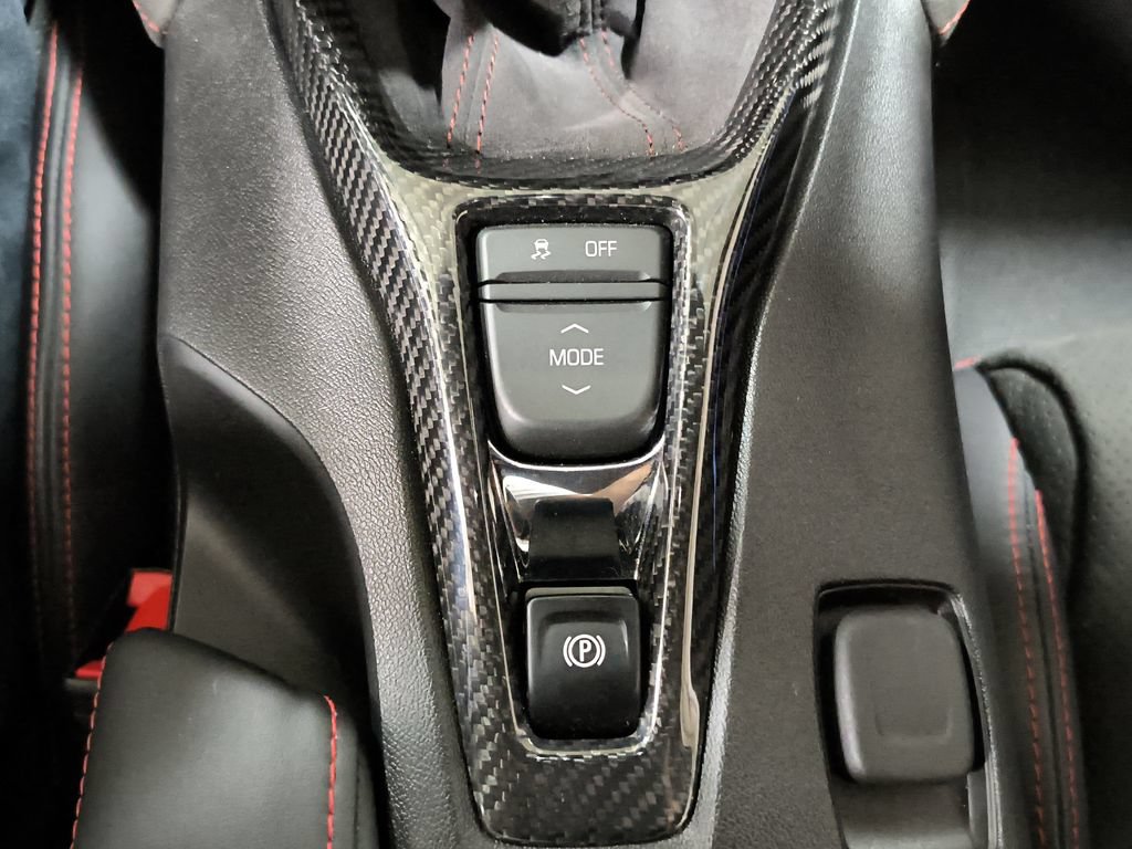 Used 2017 Chevrolet Camaro ZL1 RWD image 21