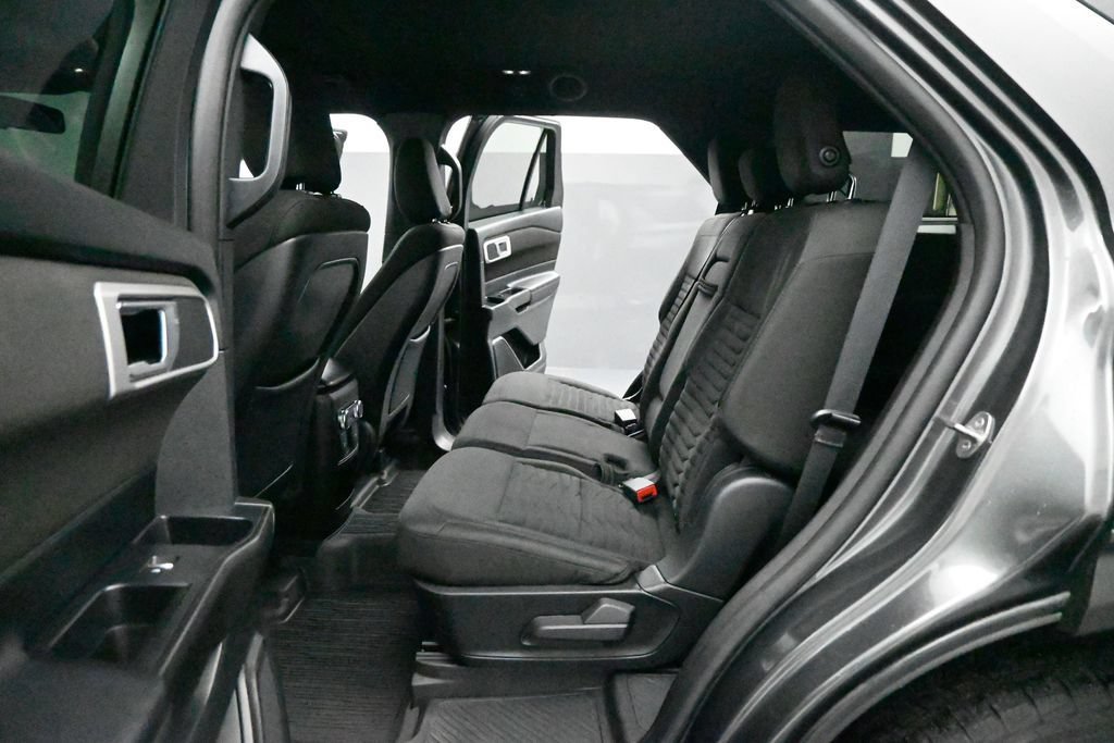 Used 2020 Ford Explorer XLT w/ Comfort Package AWD/4WD image 20