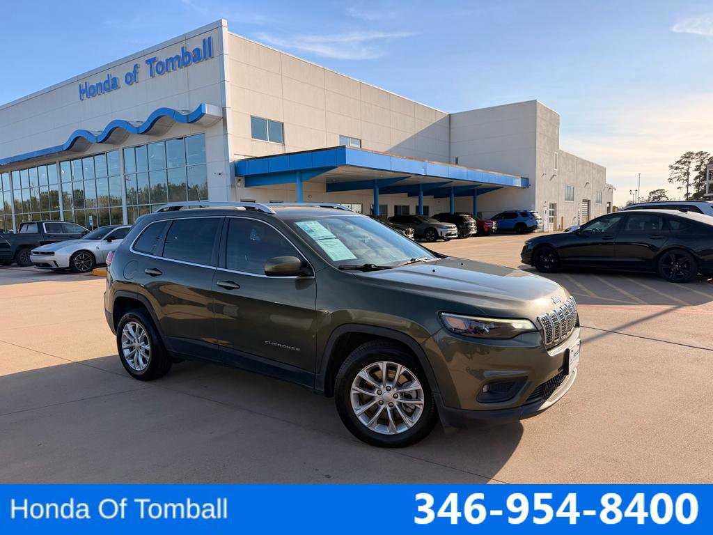 Used 2019 Jeep Cherokee Latitude w/ Popular Appearance Group image 1