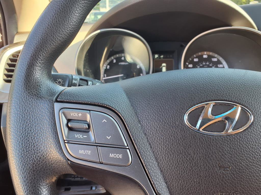 Used 2017 Hyundai Santa Fe Sport image 23