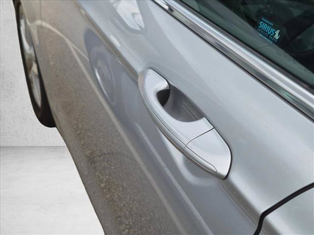 Used 2015 Ford Fusion SE FWD image 14