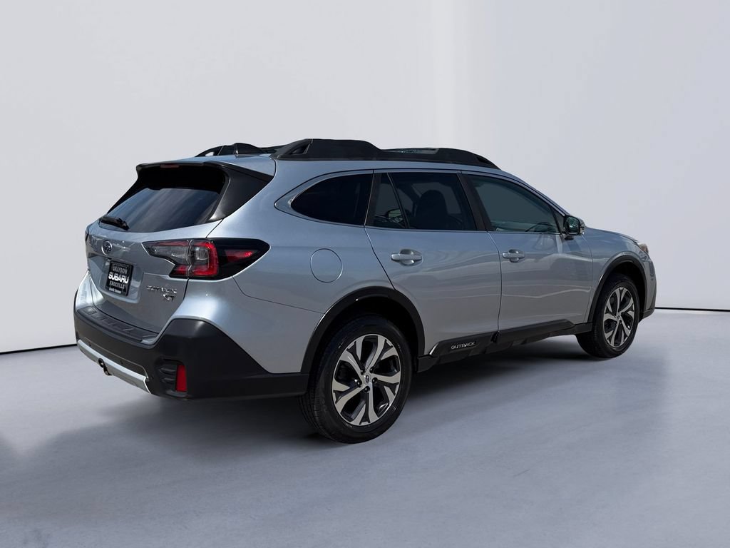 Used 2022 Subaru Outback Limited XT AWD/4WD image 3