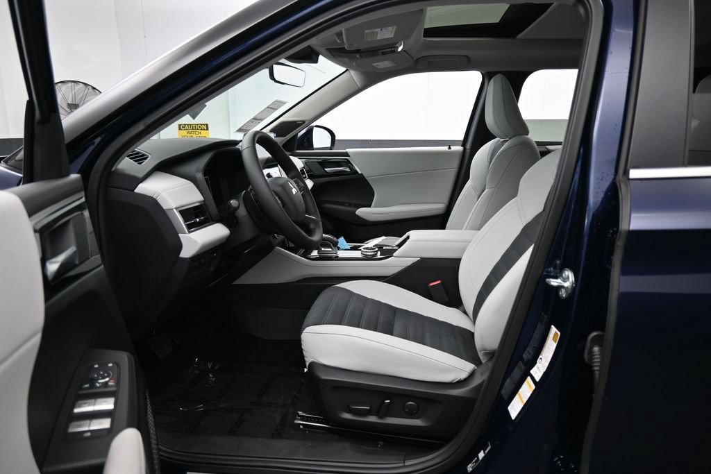 New 2026 Mitsubishi Outlander SE FWD image 10