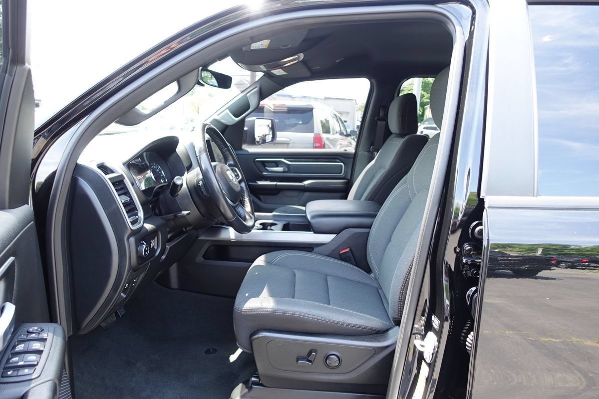 Used 2023 RAM 1500 Big Horn AWD/4WD image 18