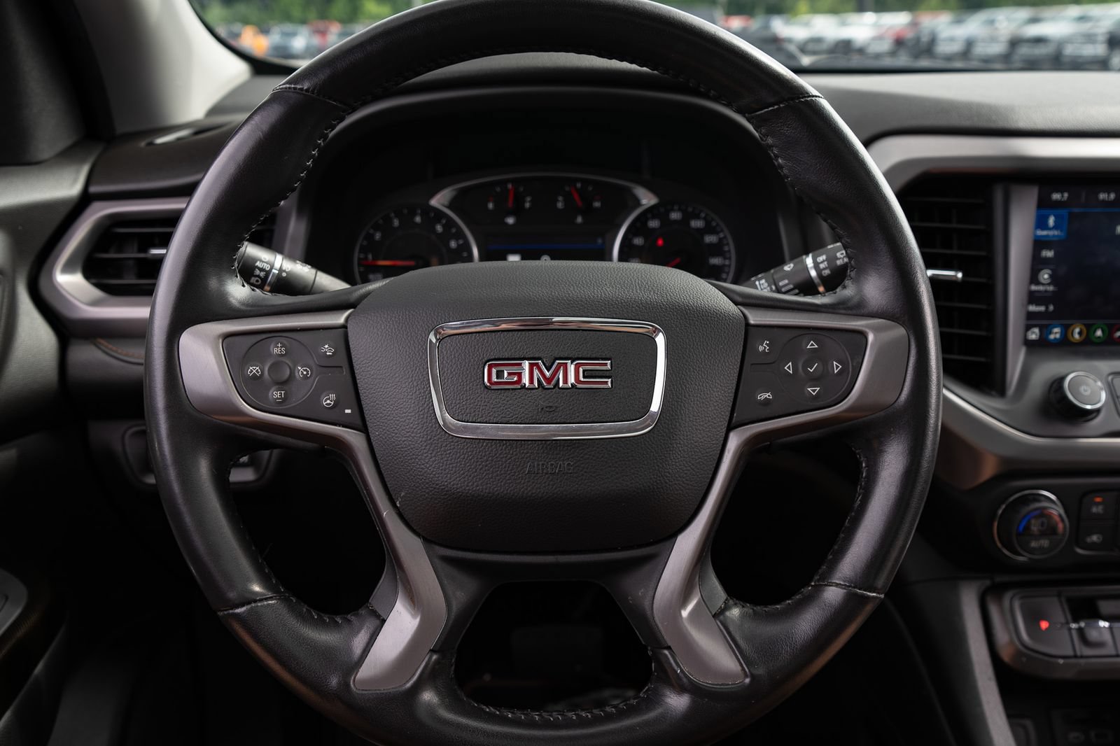 Used 2022 GMC Acadia AT4 w/ Preferred Package AWD/4WD image 30