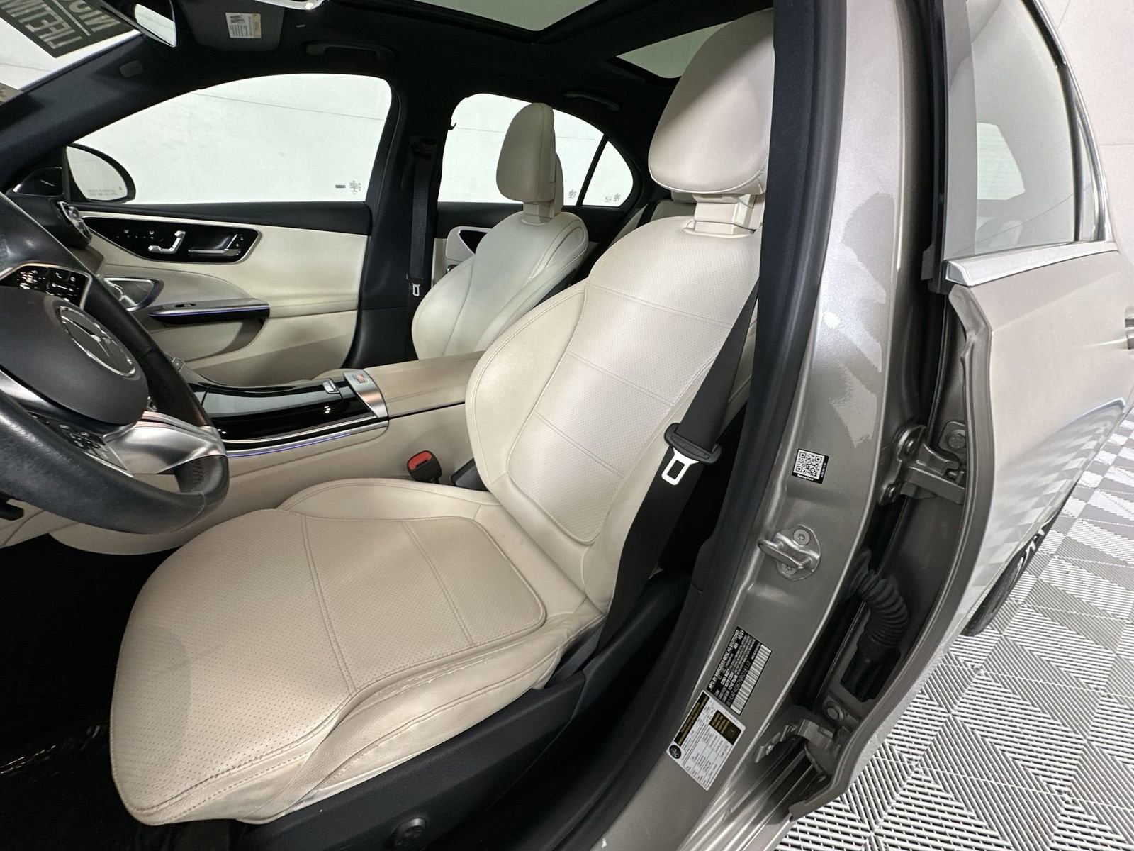 Used 2022 Mercedes-Benz C 300 Sedan image 11