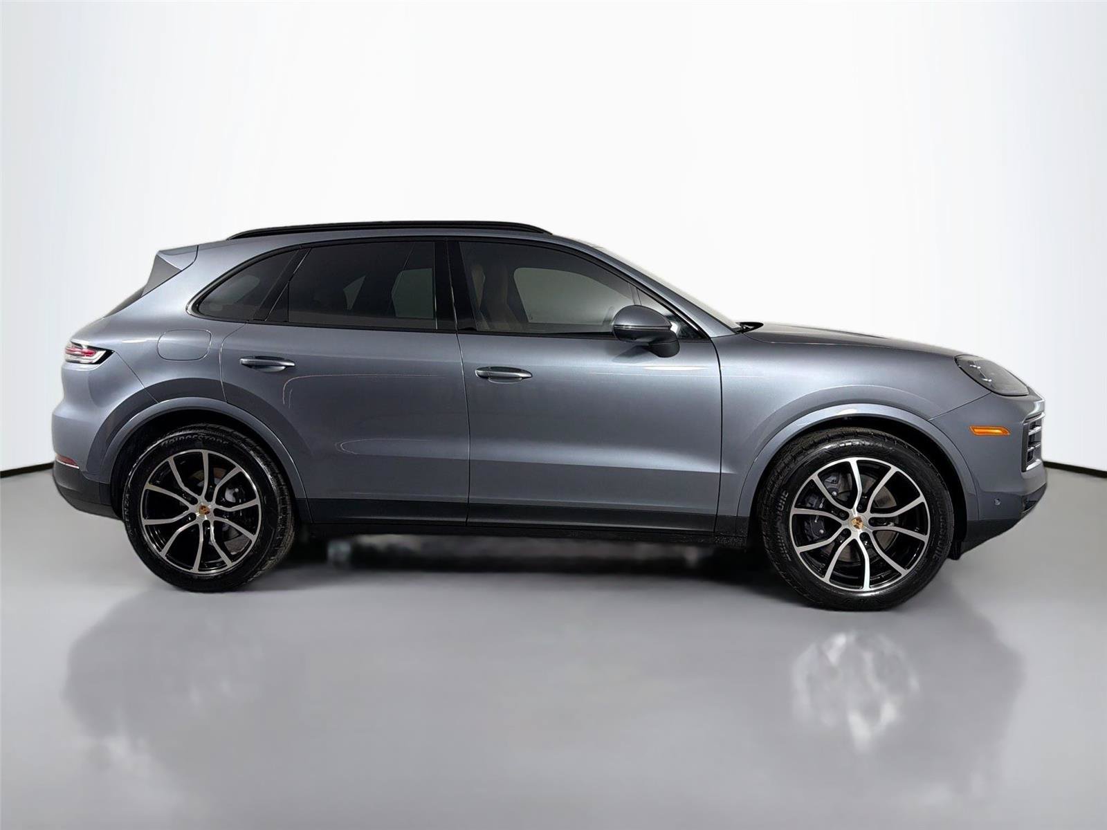 Certified 2026 Porsche Cayenne AWD/4WD image 8