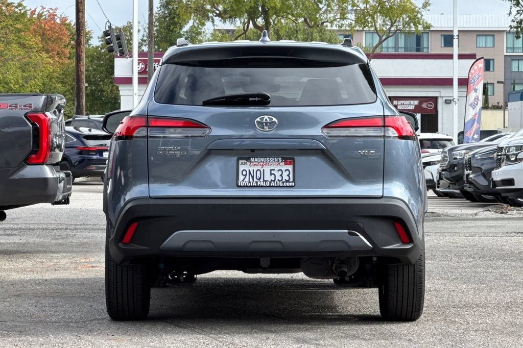 Certified 2022 Toyota Corolla Cross XLE w/ Convenience Package FWD image 4