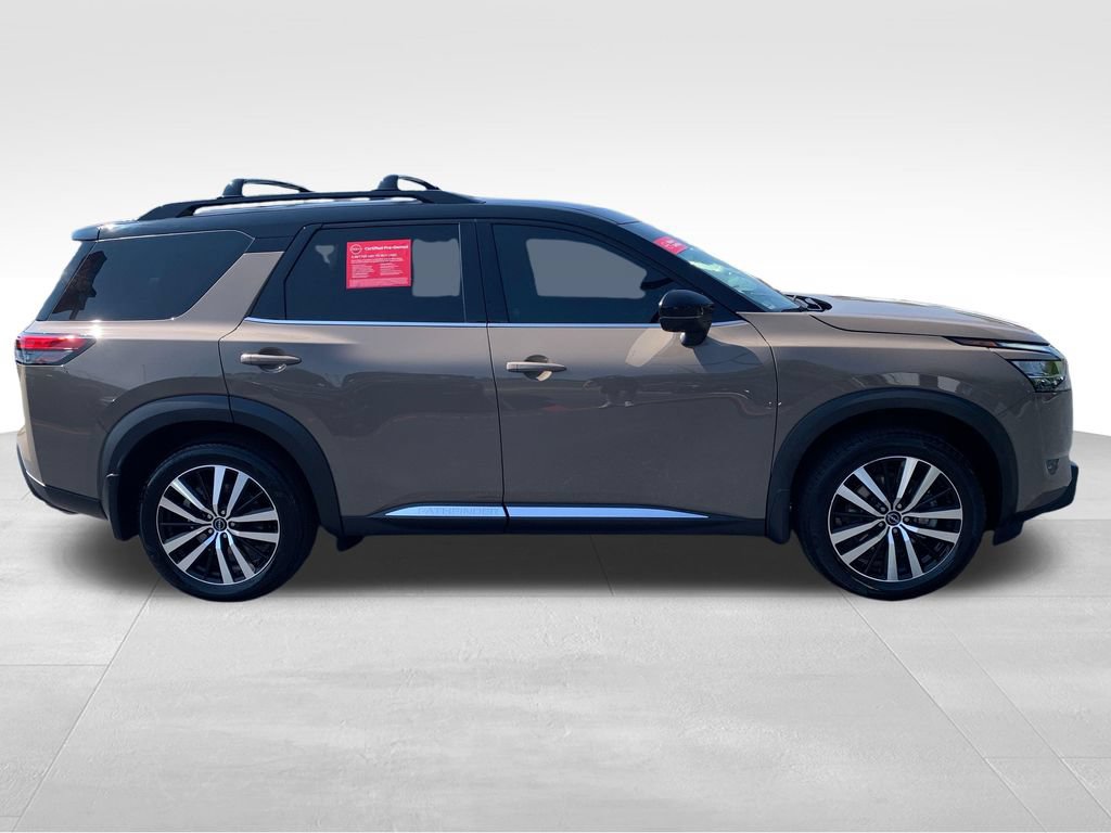 Certified 2024 Nissan Pathfinder Platinum w/ Cargo Package FWD image 7