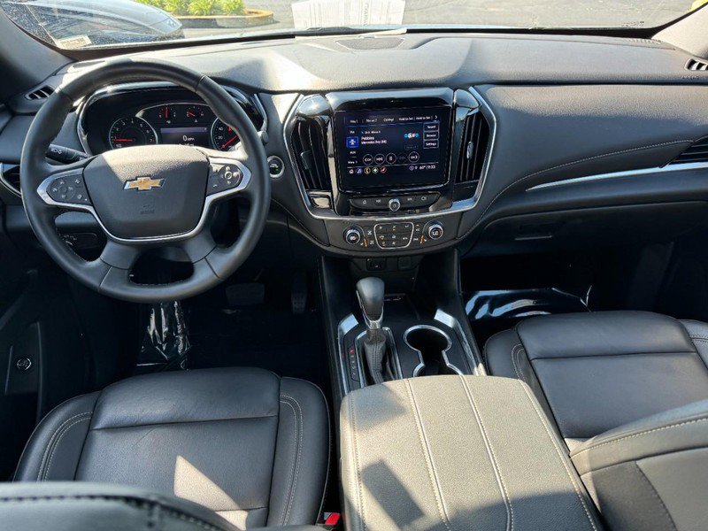 Used 2023 Chevrolet Traverse LT FWD image 12