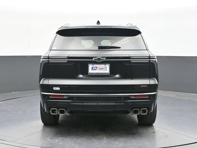 Used 2024 Chevrolet Traverse RS w/ LPO, Floor Liner Package AWD/4WD image 10