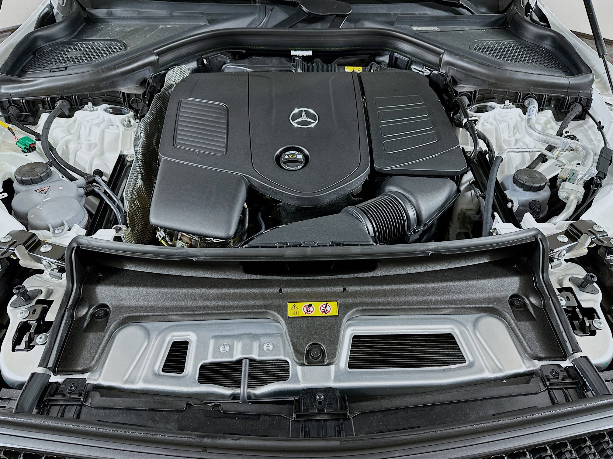 New 2025 Mercedes-Benz GLC 350e 4MATIC image 30