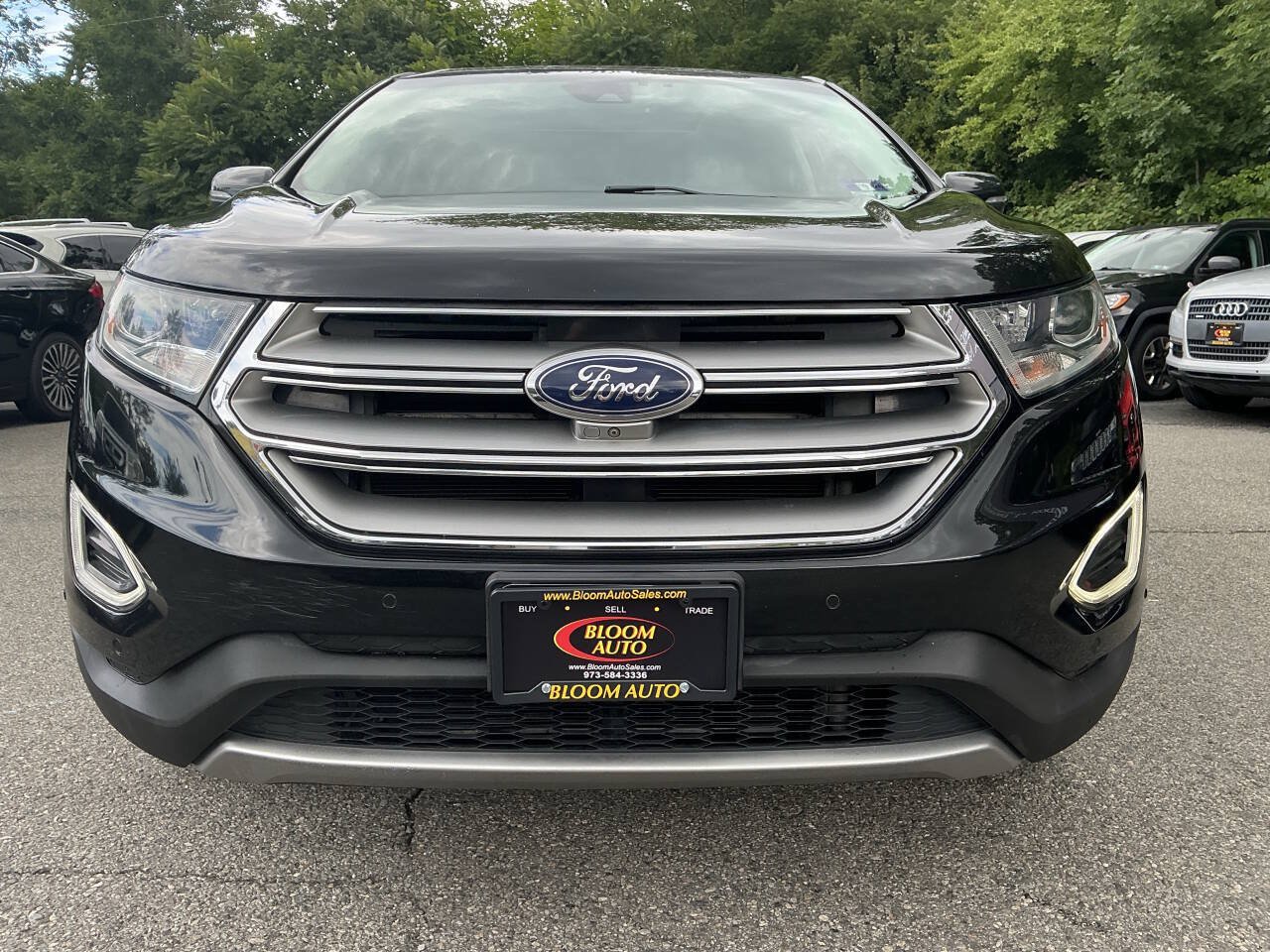 Used 2015 Ford Edge Titanium w/ Equipment Group 302A AWD/4WD image 2
