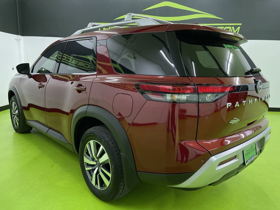 Used 2024 Nissan Pathfinder SL image 7