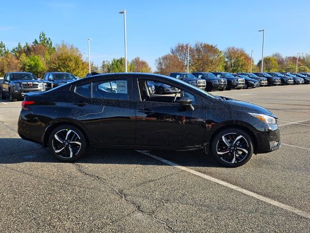 New 2025 Nissan Versa SR w/ Trunk Package image 15