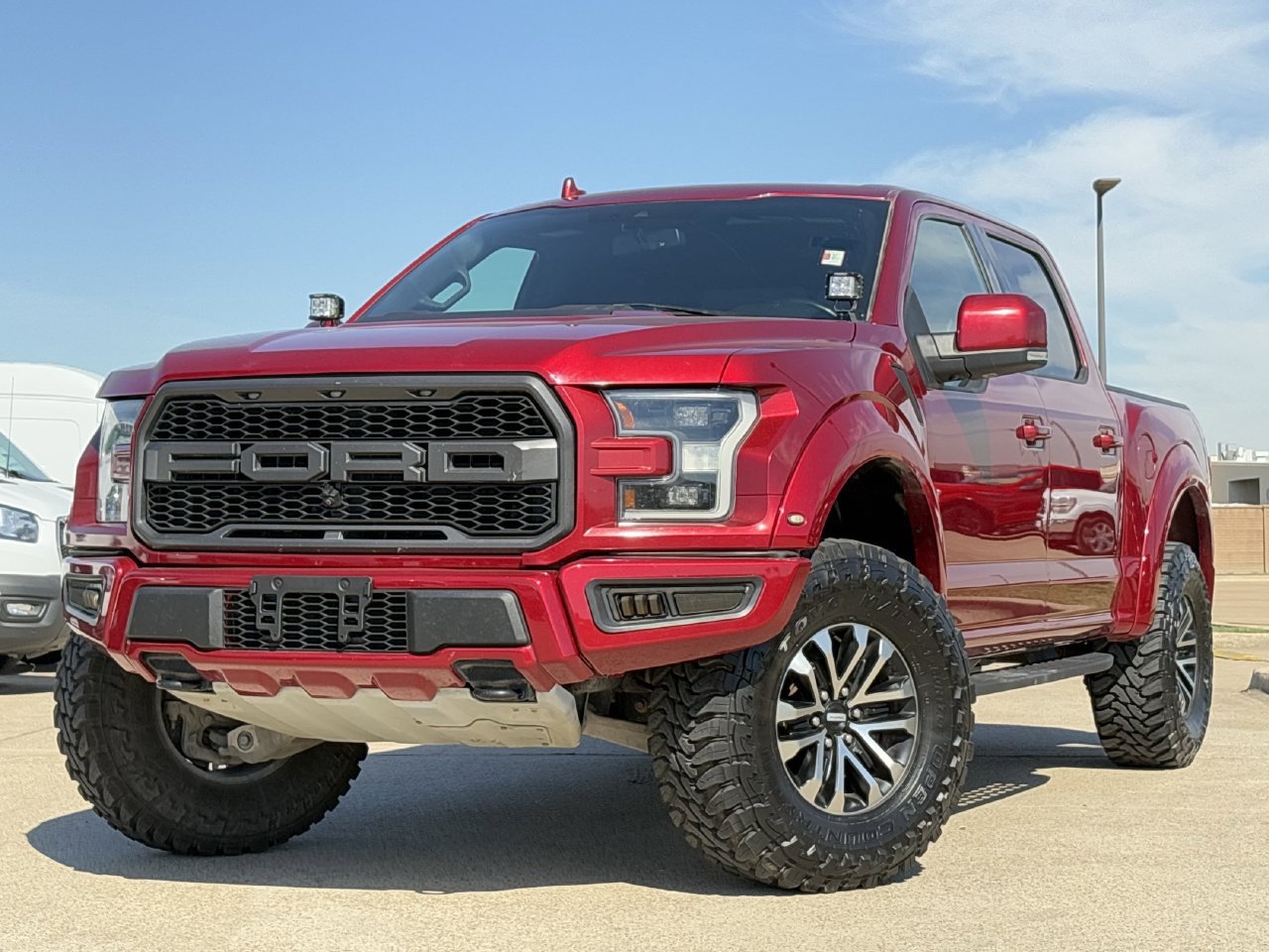 Used 2019 Ford F150 Raptor w/ Equipment Group 802A Luxury AWD/4WD image 2