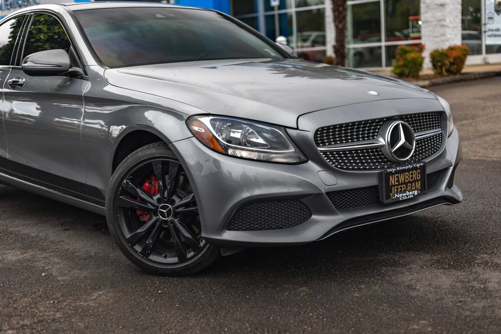 Used 2016 Mercedes-Benz C 300 4MATIC Sedan image 3